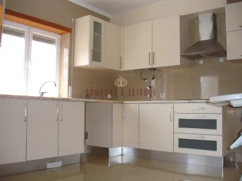 Moradia 3 quartos, 3 WC a 3Km de Torres Vedras, Lisboa