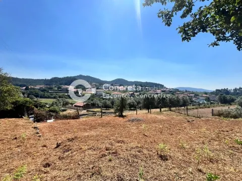 Terrain à bâtir avec projet approuvé à Creixomil, Barcelos