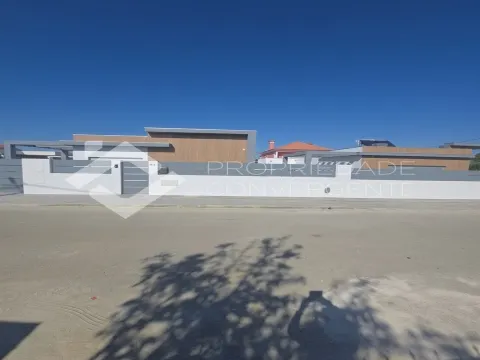 Moradia Isolada T3 - Pinhal do General, Fernão Ferro