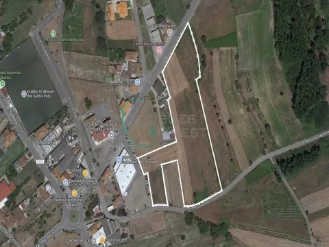  Oportunidade Fantástica: Terreno para Construção em Bustos!