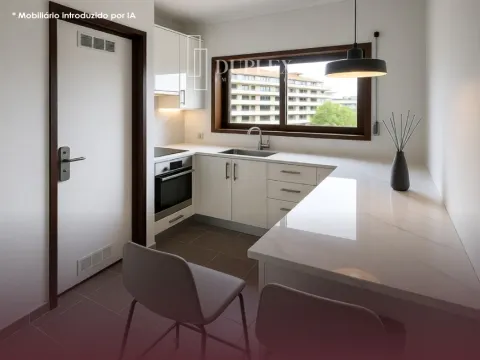 Apartamento T3+1 na Praia da Barra