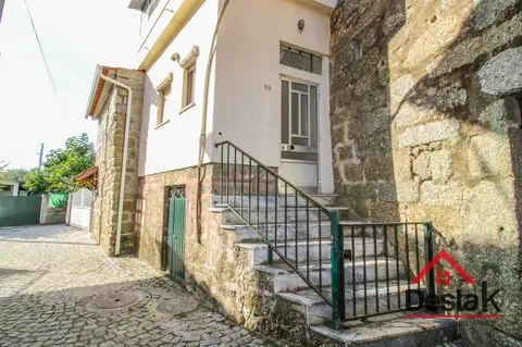 Moradia em banda V4, em Parada de Gonta