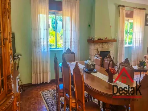 Moradia V5, situada na tranquila aldeia de Amoreira, em Sul