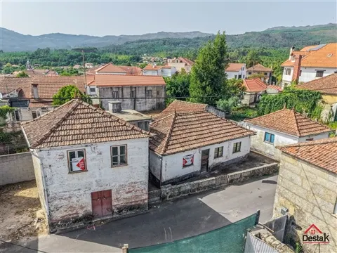 Maison à Restaurer 4 Chambre(s)