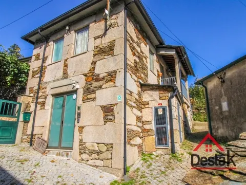 Moradia V2 no Candal, São Pedro do Sul