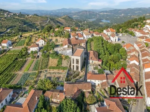 Moradia para restaurar V3 em Viseu