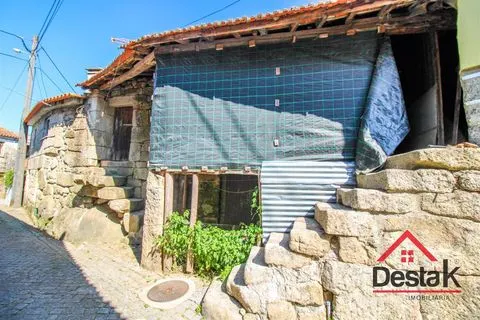 Moradia em Pedra para reconstrução.