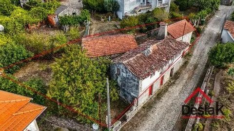 Detached house to restore