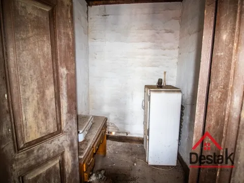 Moradia para Reconstrução em Aveloso – Para quem procura tranquilidade e vida rural