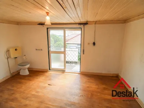 House T2