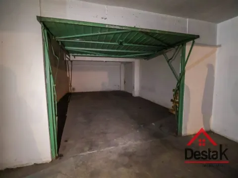 Garagem à venda junto ao centro de Viseu