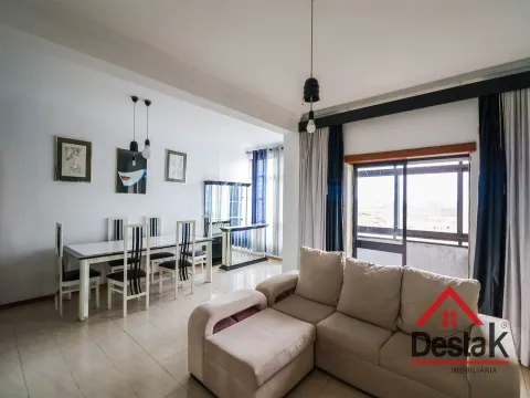 Apartamento T6 mobilado para arrendamento em Viseu