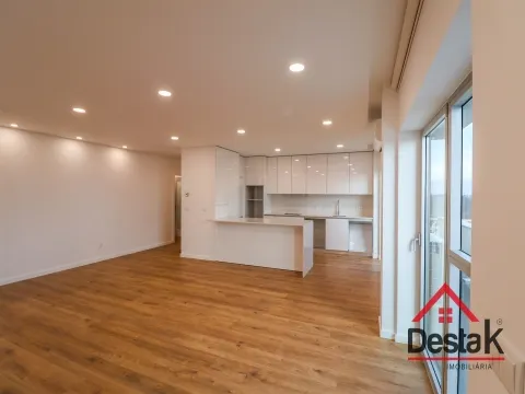 Apartamento T3 junto ao Palácio do Gelo, Viseu