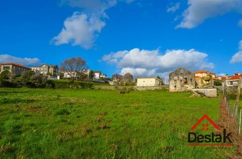 Terreno Urbano em zona nobre de São Pedro do Sul