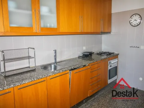 Apartamento T3 + 1 em Vila Nova de Gaia