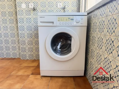 Apartamento T3 para Arrendamento em Linda-a-Velha
