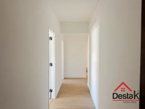 Apartamento T3 para Arrendamento em Linda-a-Velha
