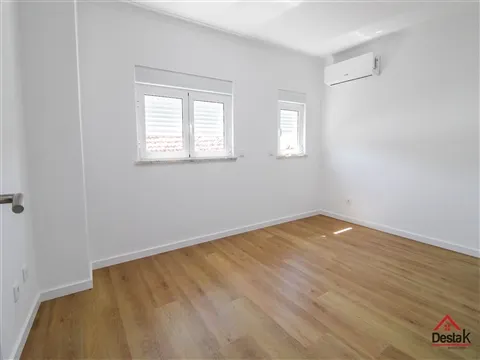 Maison dans village 2 Chambre(s)