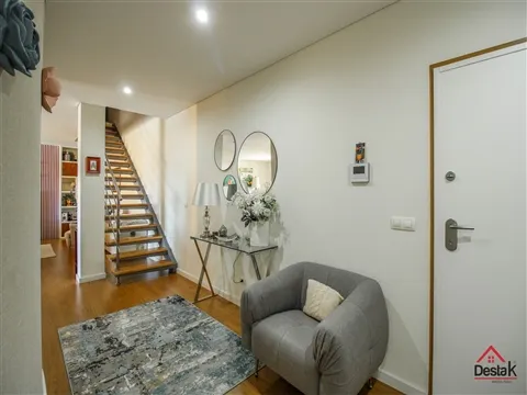 T3 Duplex Exclusivo no Centro de Viseu | Vista Deslumbrante para a Sé