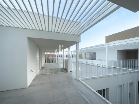 Apartamento T1 novo inserido no empreendimento Vila Flor Gallery