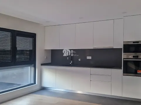 Apartamento T3 (Arrendamento) - Póvoa de Lanhoso