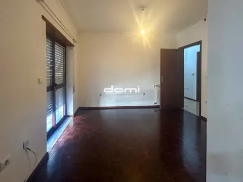 Apartamento T3  para Arrendamento no Coração de São Pedro do Sul!