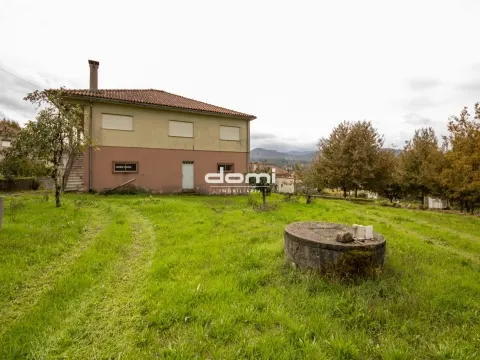 &#128293; OPORTUNIDADE IMPERDÍVEL! &#127969; Moradia T4 em Várzea, São Pedro do Sul