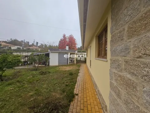 &#127969; Fantástica Moradia T2 para Arrendar em Bordonhos!