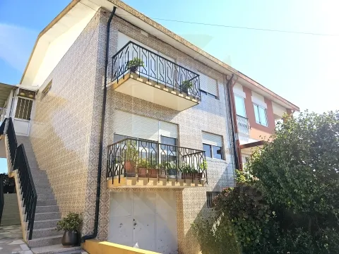  Moradia Bifamiliar em Propriedade Total &#124; Custoias, Matosinhos