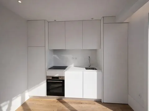 Apartamento T1 com Terraço –  a 40m do Rio Douro, Lordelo do Ouro, Porto