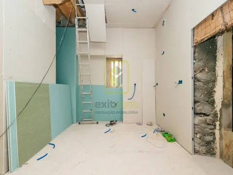 Moradia T4 remodelada