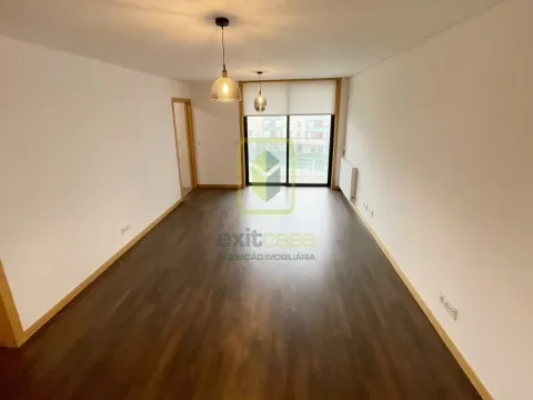 Apartamento T2 para Arrendamento