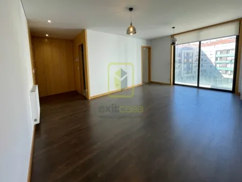 Apartamento T2 para Arrendamento