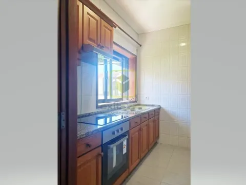 Apartamento T2 para Arrendamento em Aveiro