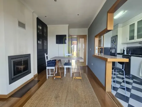 Apartamento T2 em Condomínio Fechado 