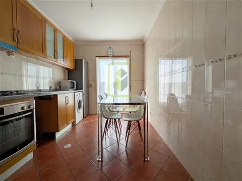 Apartamento T2 para Arrendamento