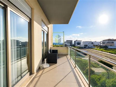 Apartamento T2 à Beira-Mar