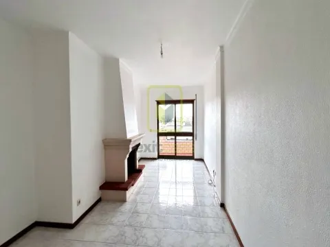Apartamento T2 para arrendar