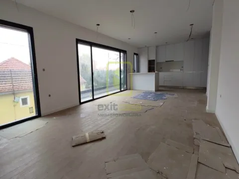 Apartamento T2 com Terraço em Aveiro