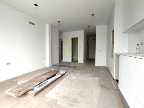 Apartamento T2 com Varanda em Aveiro