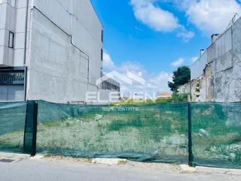 Terreno - Oliveira do Douro