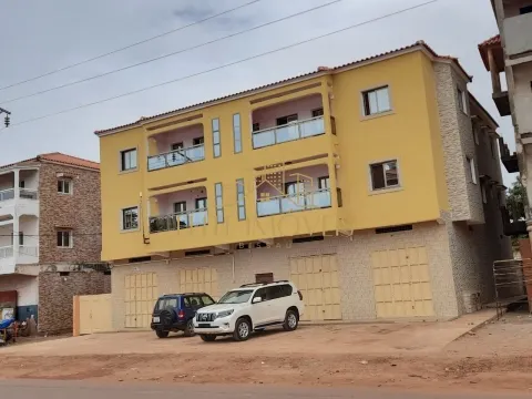 Condominio fechado, Apartamanto T3 em Cuntum para Arrendamento de Curta Duração