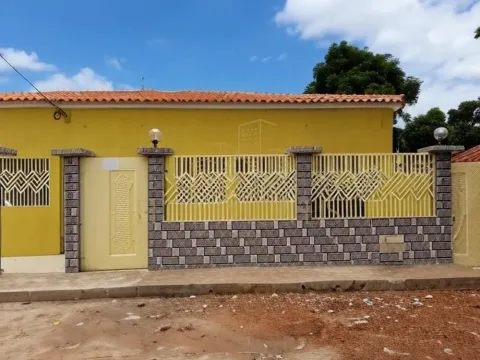 Vivenda T3 em Penha para Arrendamento de Longa Duração