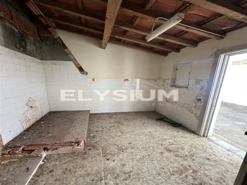 Moradia para Restaurar T2