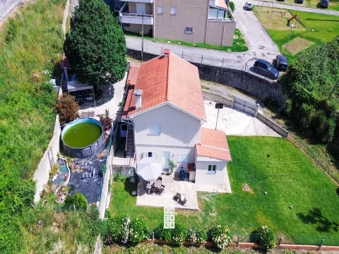 Real Estate building