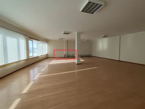 Escritório no Centro Empresarial da Gafanha