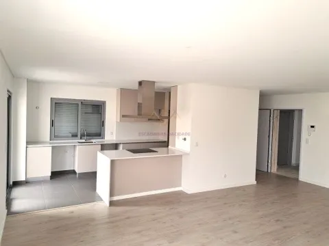 Apartamento T2 Novo na Quinta dos Fartos, Apelação