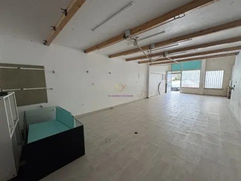 Oportunidade de Investimento! Loja A para Venda