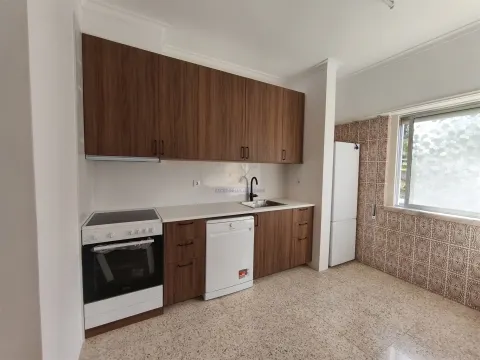 T2 Luminoso e com cozinha equipada a 2 Minutos do Alegro Alfragide