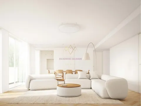 T1+1 with Private Garden 30 m2 in Condominium with Gym, in Junqueira